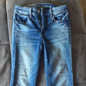 American Eagle Hi-Rise Jegging Crop, size 2 reg